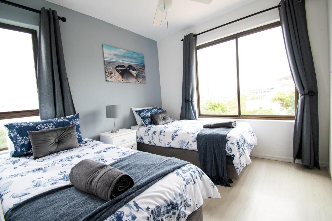54 The Shades Umhlanga Rocks Apartment *